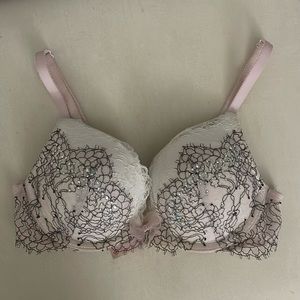 Vintage Victoria’s Secret Angel bra